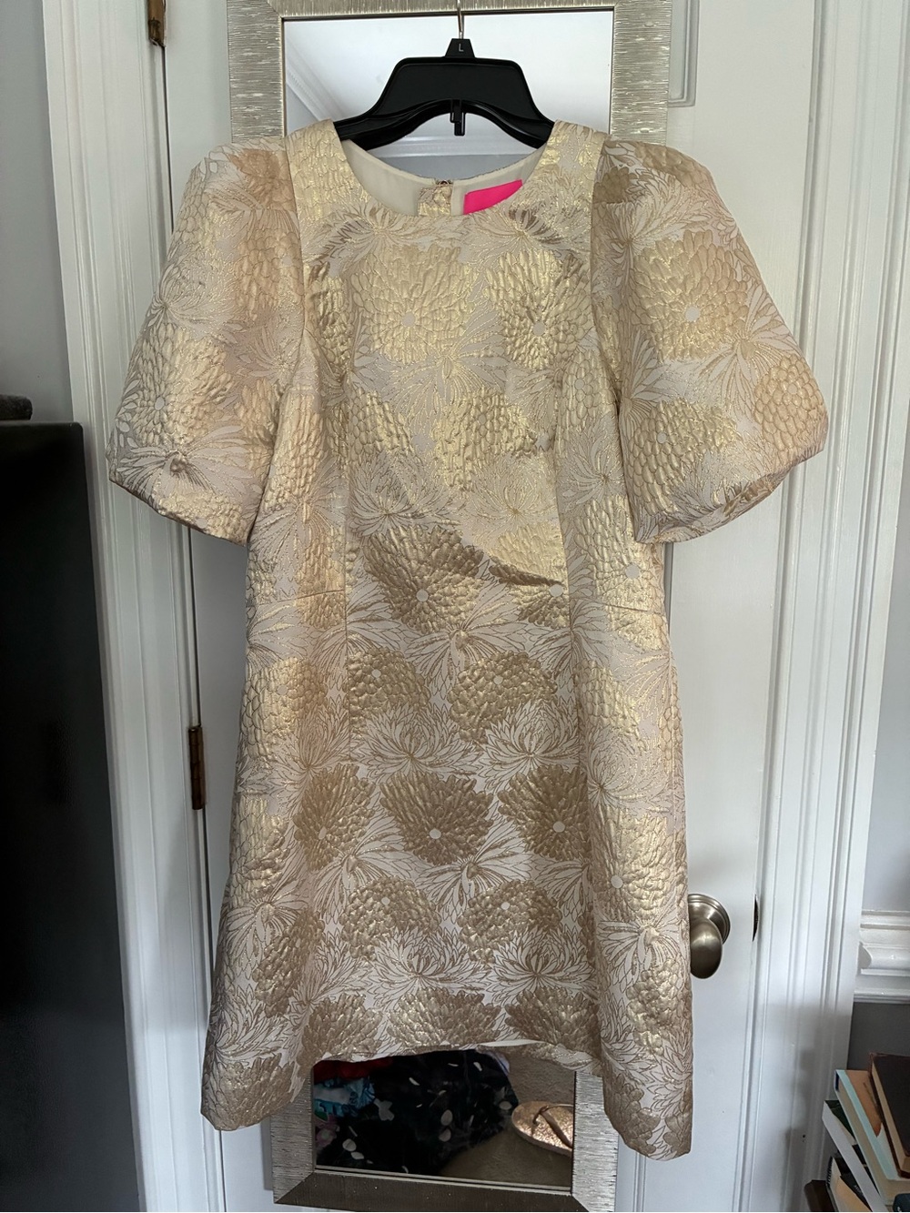 Lilly Pulitzer Gold and Cream Brocade Puff-Sleeve Dress size 14 EUC